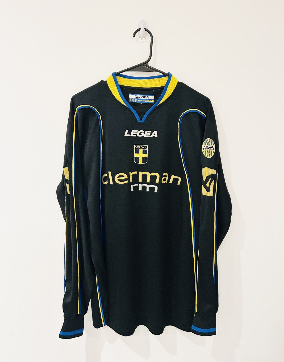 Hellas Verona 2003/04 third jersey