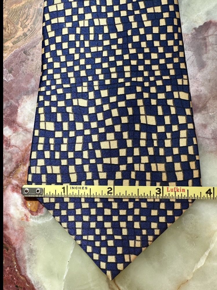 Hermes VINTAGE 1990s HERMES TIE NAVY GOLD GEOMETRIC SQUARES 7679 TA Size ONE SIZE - 6 Thumbnail