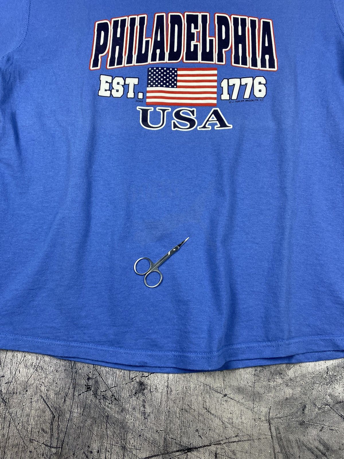 Vintage Vintage 90s Philadelphia USA Tee T Shirt Size M Size US M / EU 48-50 / 2 - 7 Thumbnail