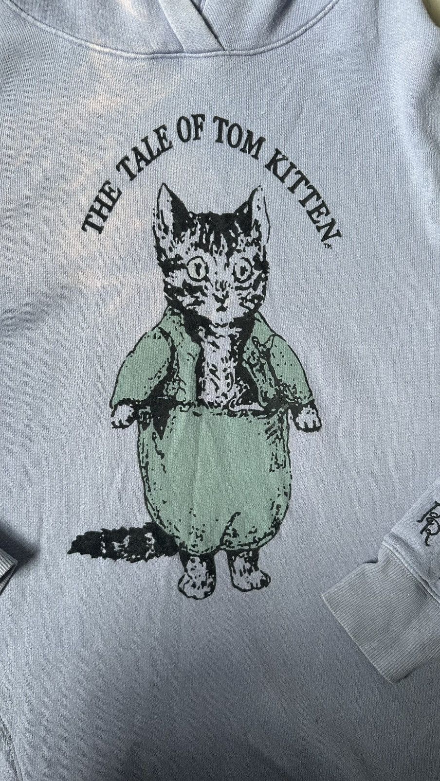 Uniqlo UNIQLO X PETER RABBIT TALE OF TOM KITTEN DISTRESSED HOODIE Size US L / EU 52-54 / 3 - 2 Thumbnail