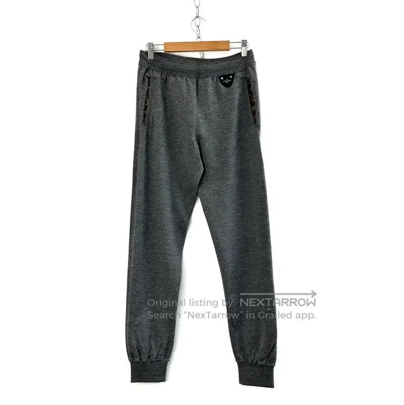 Louis Vuitton Louis Vuitton Men's Casual Pants in Gray . Size US 26 / EU 42 - 1 Thumbnail