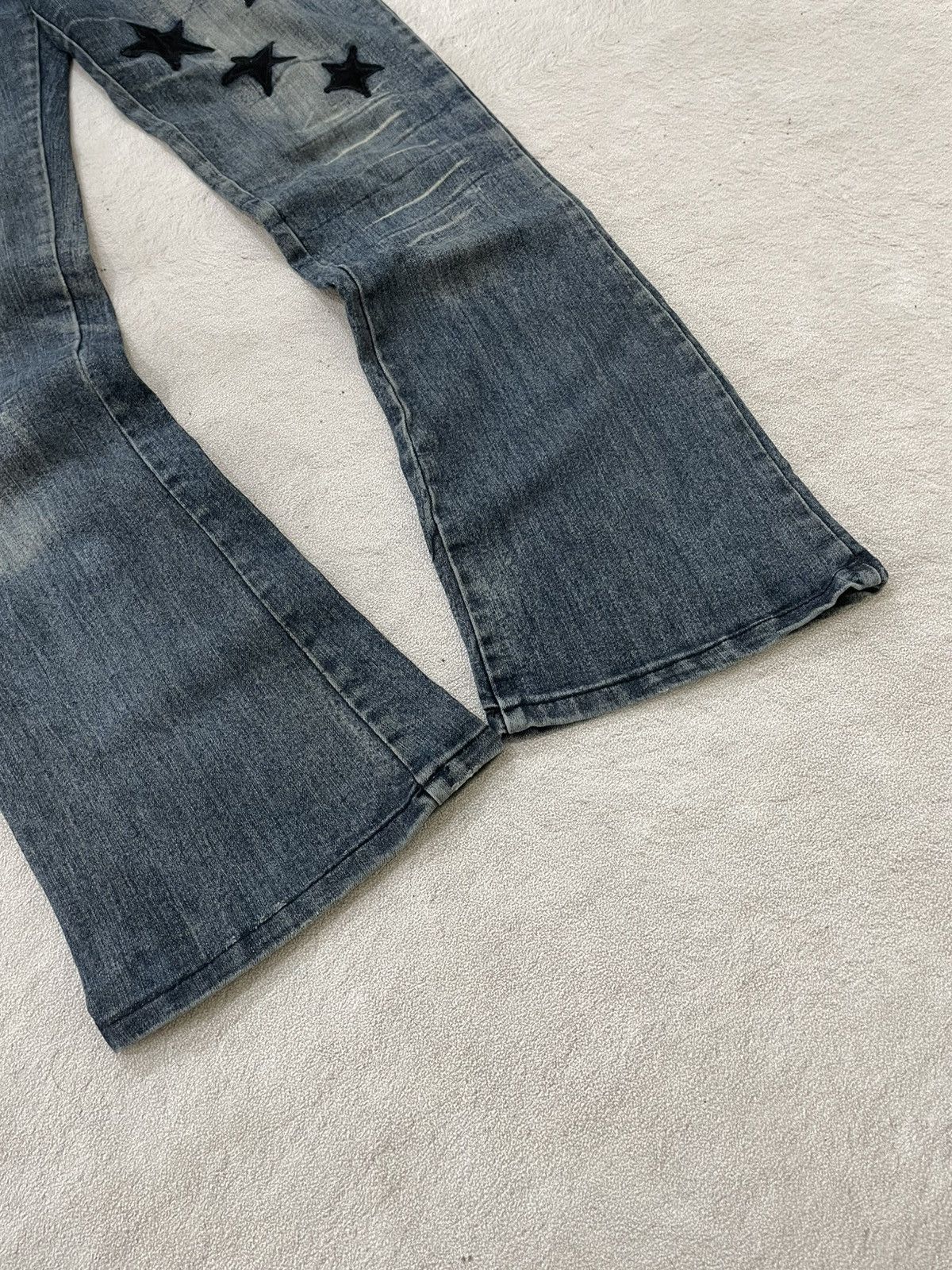 Hysteric Glamour 2000s Hysteric Star Patch Flare Denim Mudwash Y2K Japanese Size US 30 / EU 46 - 3 Thumbnail