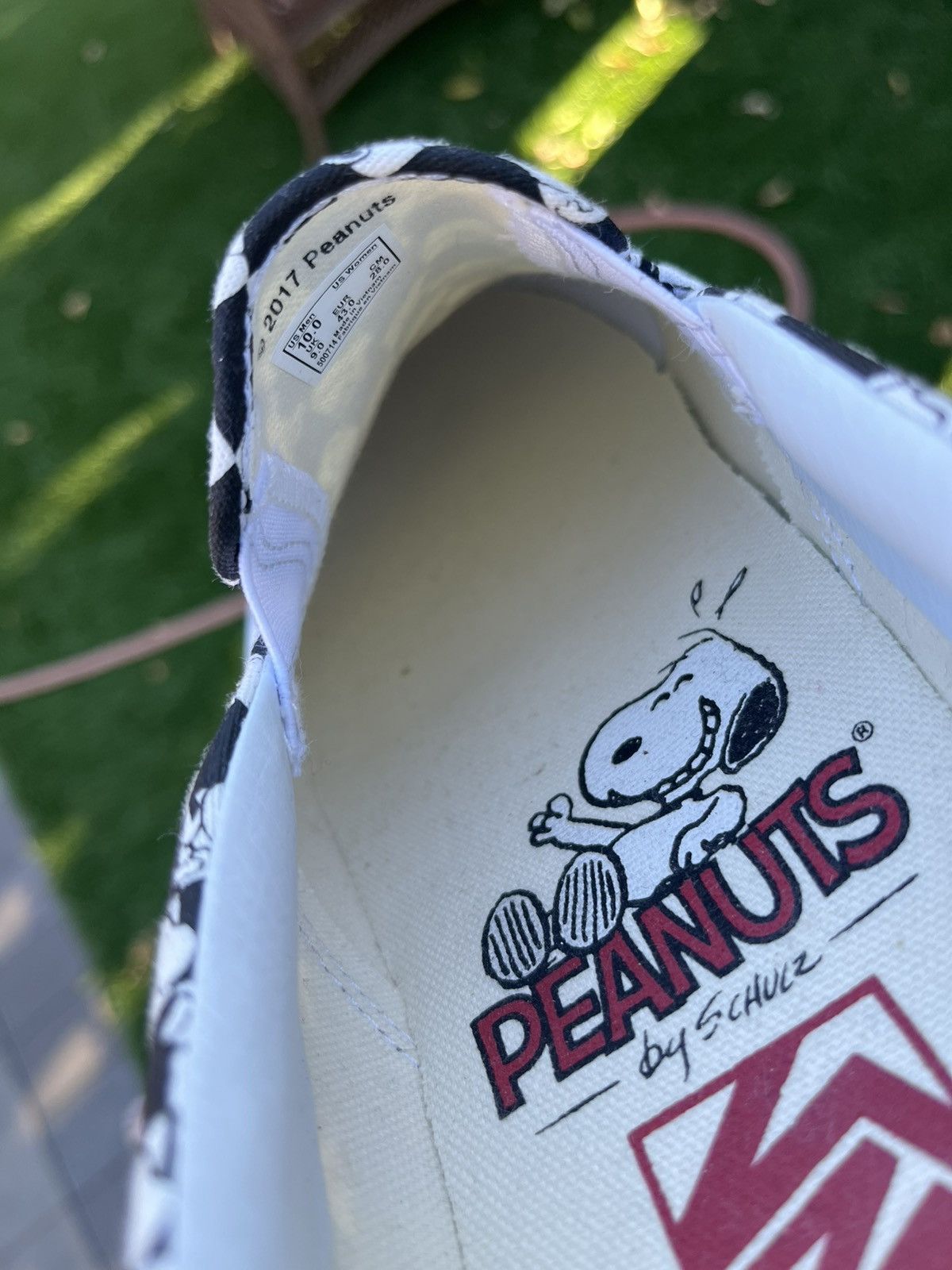 Vans Vans Peanuts Snoopy Checkerboard Classic Slip-On Sneaker 10 Size US 10 / EU 43 - 9 Thumbnail