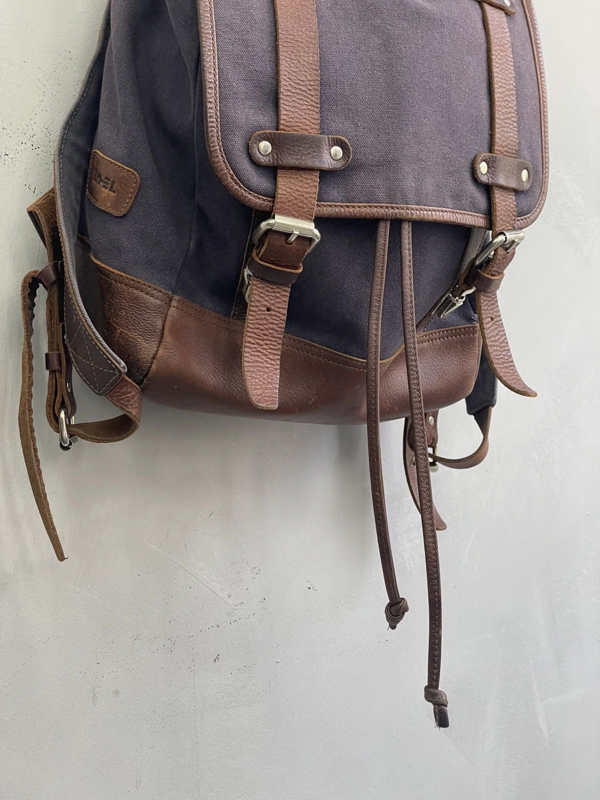 Japanese Brand Japanese Canvas military rare y2k diesel messenger bag pack Size ONE SIZE - 3 Thumbnail