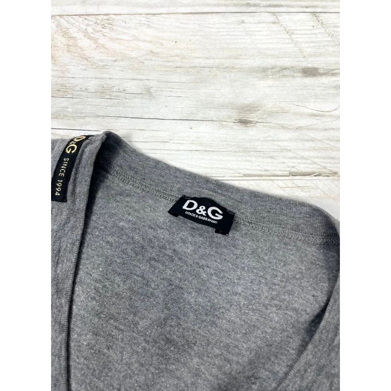 Dolce & Gabbana Dolce&Gabbana V-Neck Manhattan T Shirt Men L Gray Logo Cotton Short Sleeve 90s Designer Shirt Mens Size US L / EU 52-54 / 3 - 6 Thumbnail