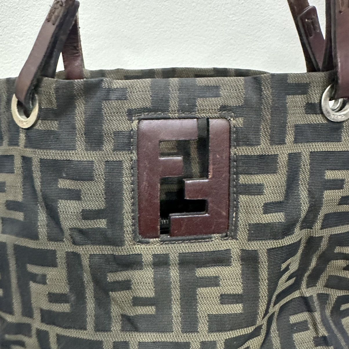 Fendi ‼️YES‼️ VINTAGE FENDI ZUCCA FF CANVAS ROLL TOTE BAG Size ONE SIZE - 5 Thumbnail