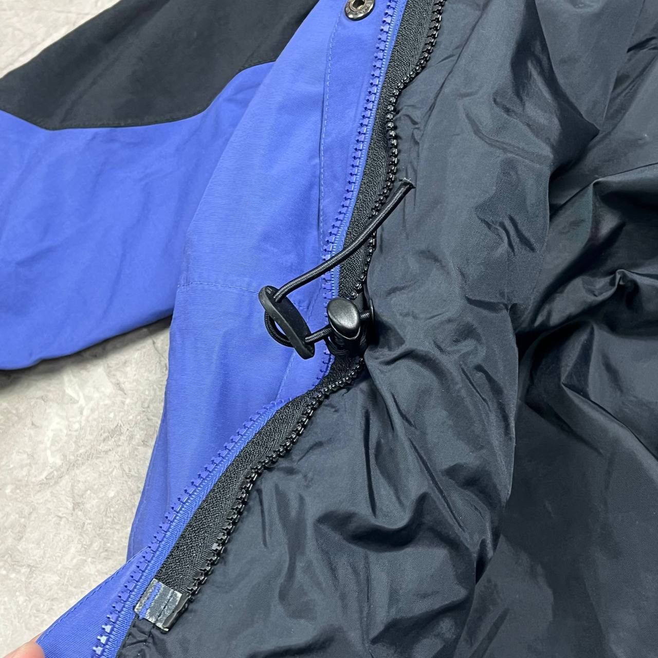 The North Face Vintage Womens The North Face HyVent Jacket Size S Size S / US 4 / IT 40 - 6 Thumbnail