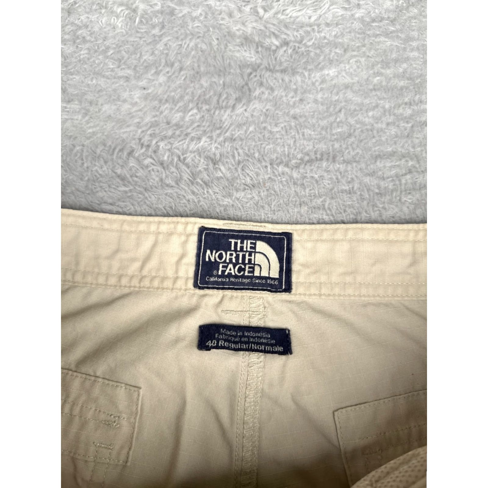 The North Face The North Face Shorts Men 40 Beige Cargo Cotton Blend Rip-Stop Hike 37x12 Size US 40 / EU 56 - 7 Thumbnail