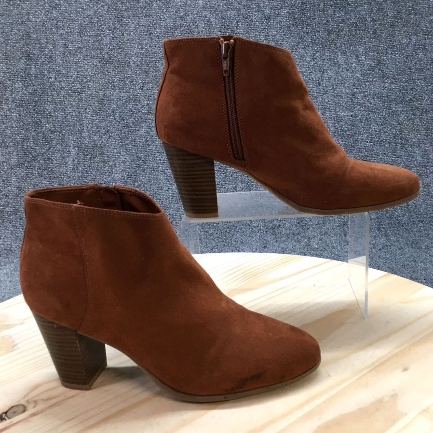 Old Navy Old Navy Boots Womens 8 Ankle Booties Brown Suede Zipper Casual Cap Mid Heel Bootie Womens Size US 8 / IT 38 - 2 Thumbnail