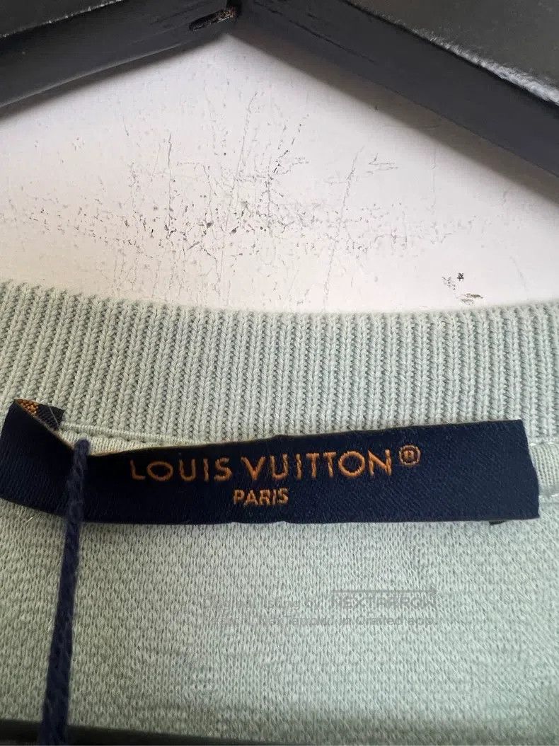 Louis Vuitton Louis Vuitton Lake green dark grain full printed logo shor Size US M / EU 48-50 / 2 - 4 Thumbnail