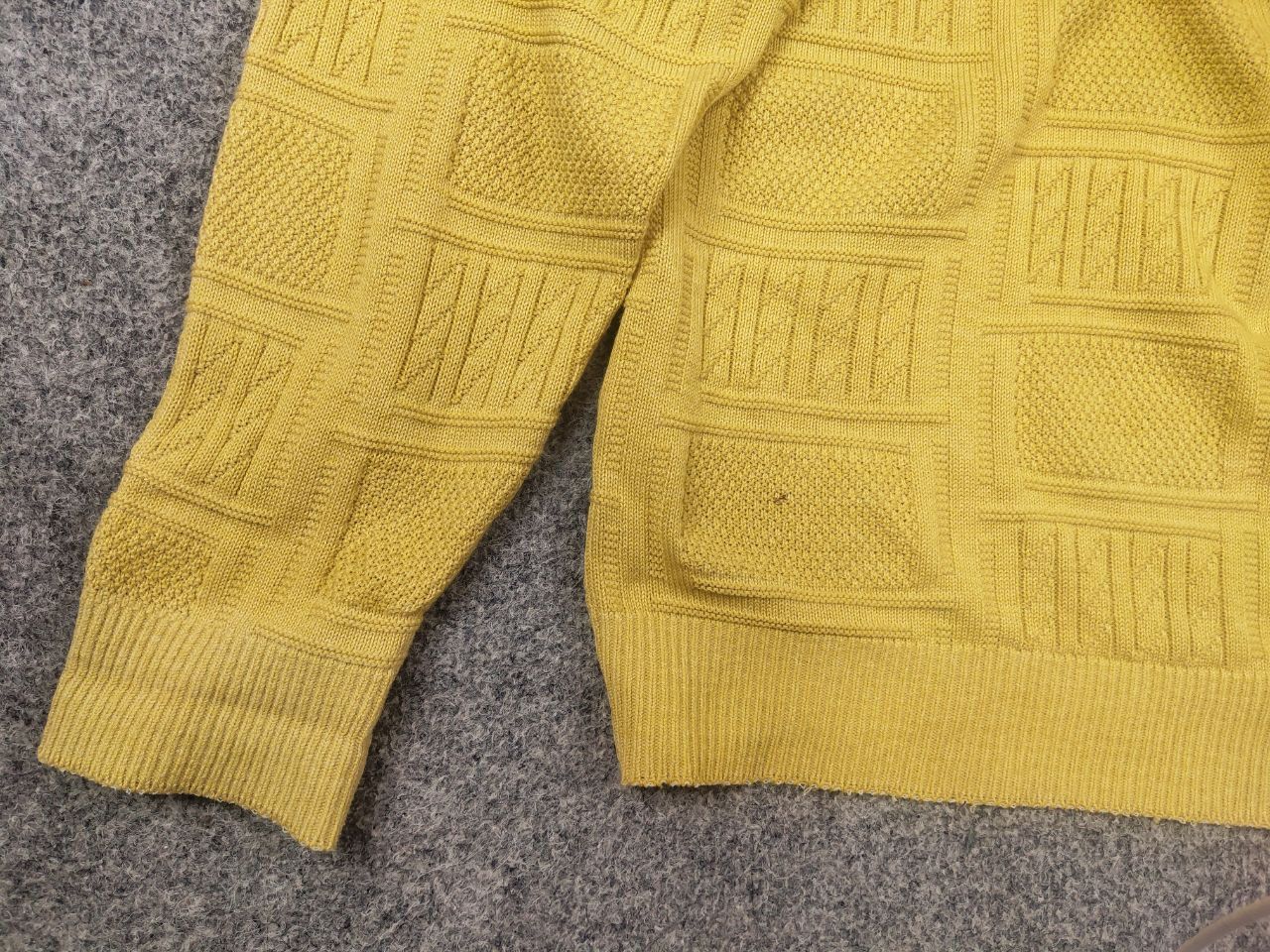 Lacoste Vintage 80's Lacoste France textured knit sweater V neck Size US XL / EU 56 / 4 - 8 Thumbnail