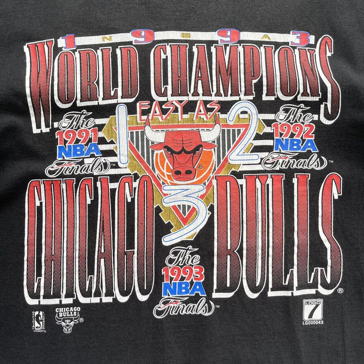 Fruit Of The Loom × NBA Fruit Of The Loom Chicago Bulls NBA Official Vintage T-Shirt Size US XL / EU 56 / 4 - 5 Thumbnail