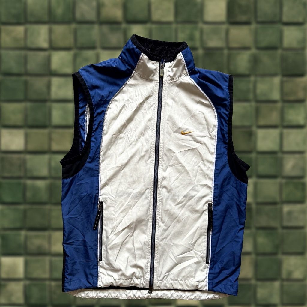 Nike VINTAGE Nike Windbreaker Jacket Beige Blue M Men’s 90s Full Zip Windbreaker 90s Mens Size US M / EU 48-50 / 2 - 1 Thumbnail