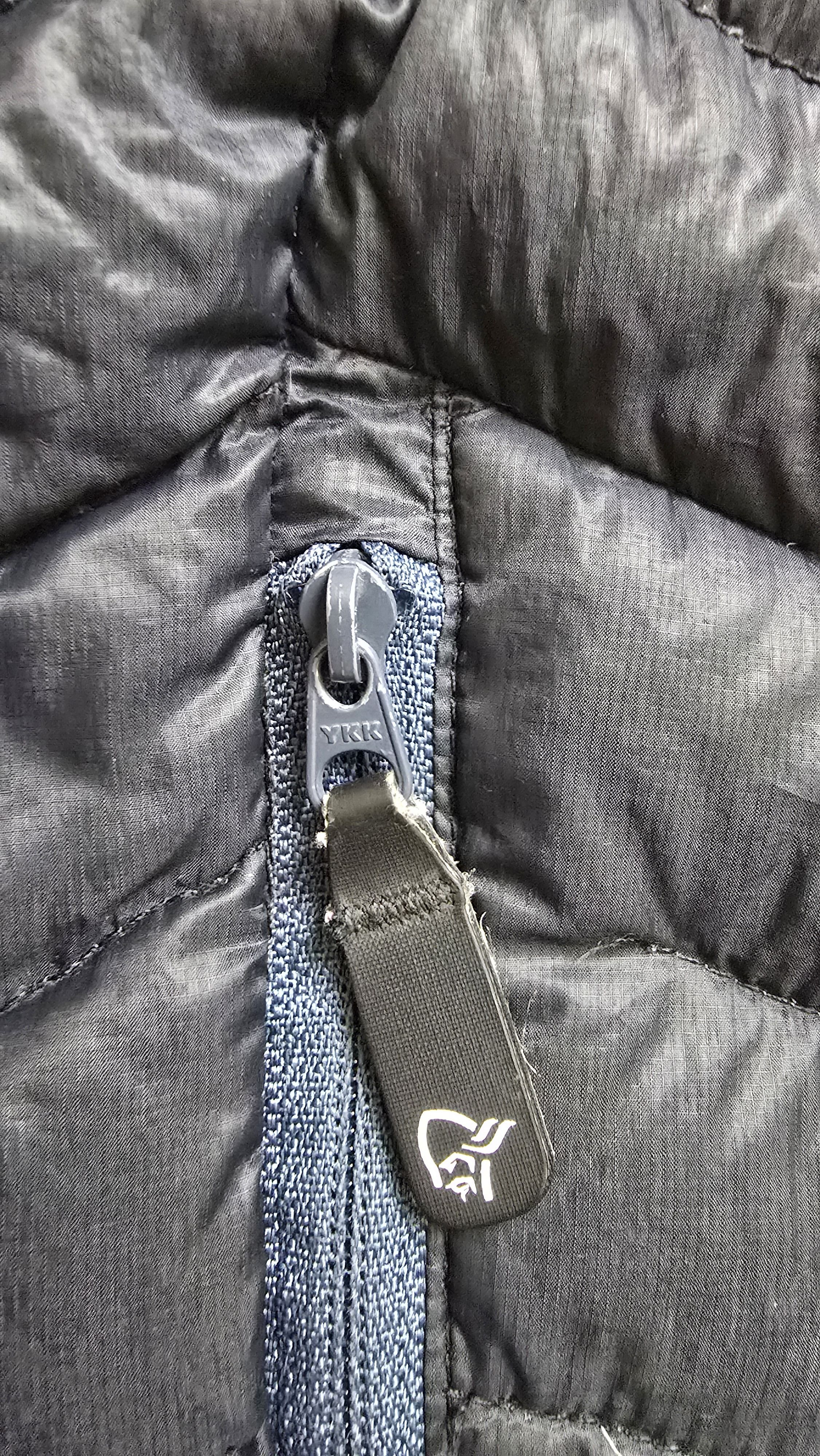 Norrona Norrona lyngen light weight down 750 jacket packable vest Size XS / US 0-2 / IT 36-38 - 9 Thumbnail