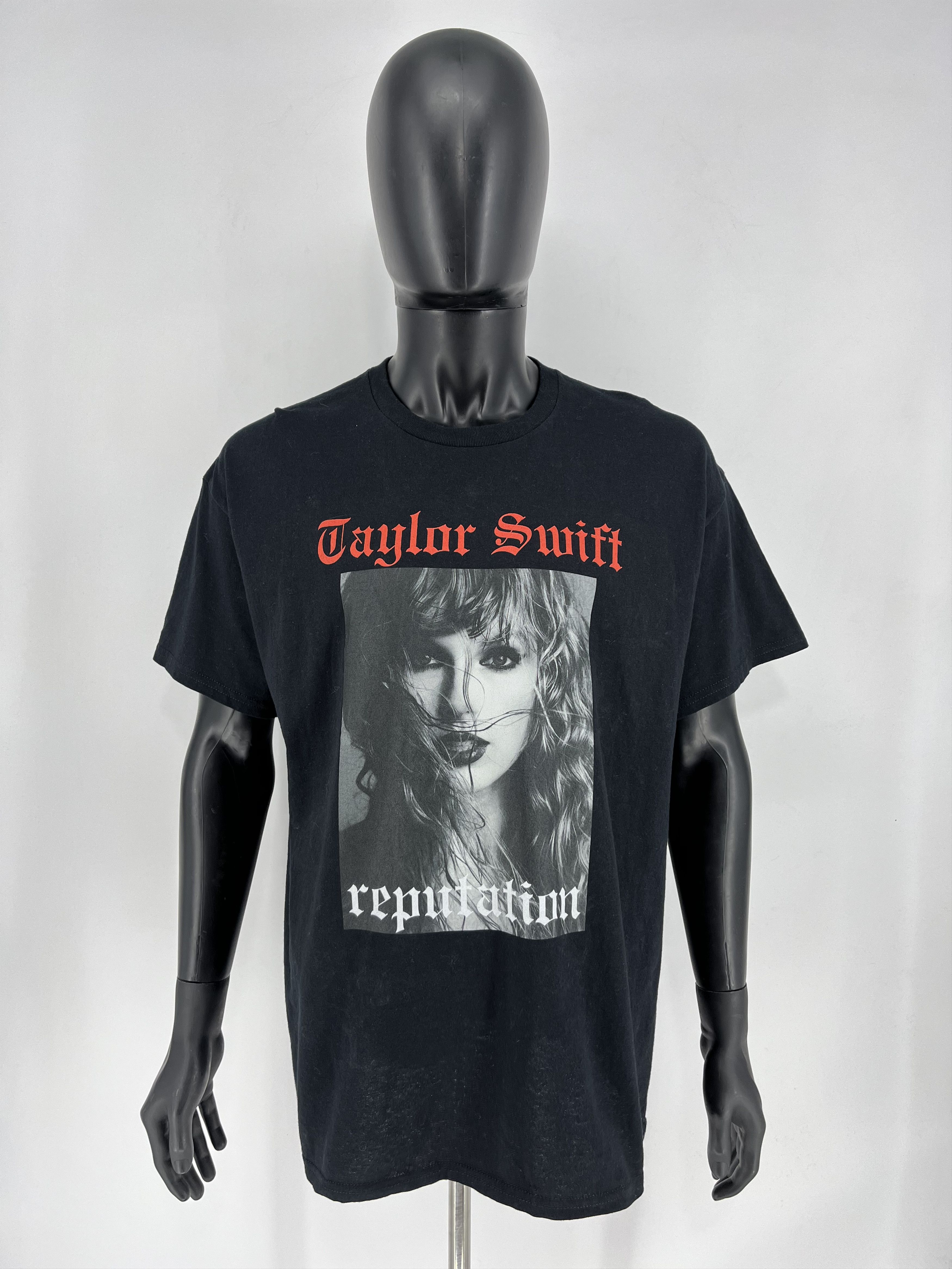 Band Tees Taylor Swift Reputation Stadium Tour T-Shirt Size XLarge Size US XL / EU 56 / 4 - 2 Thumbnail