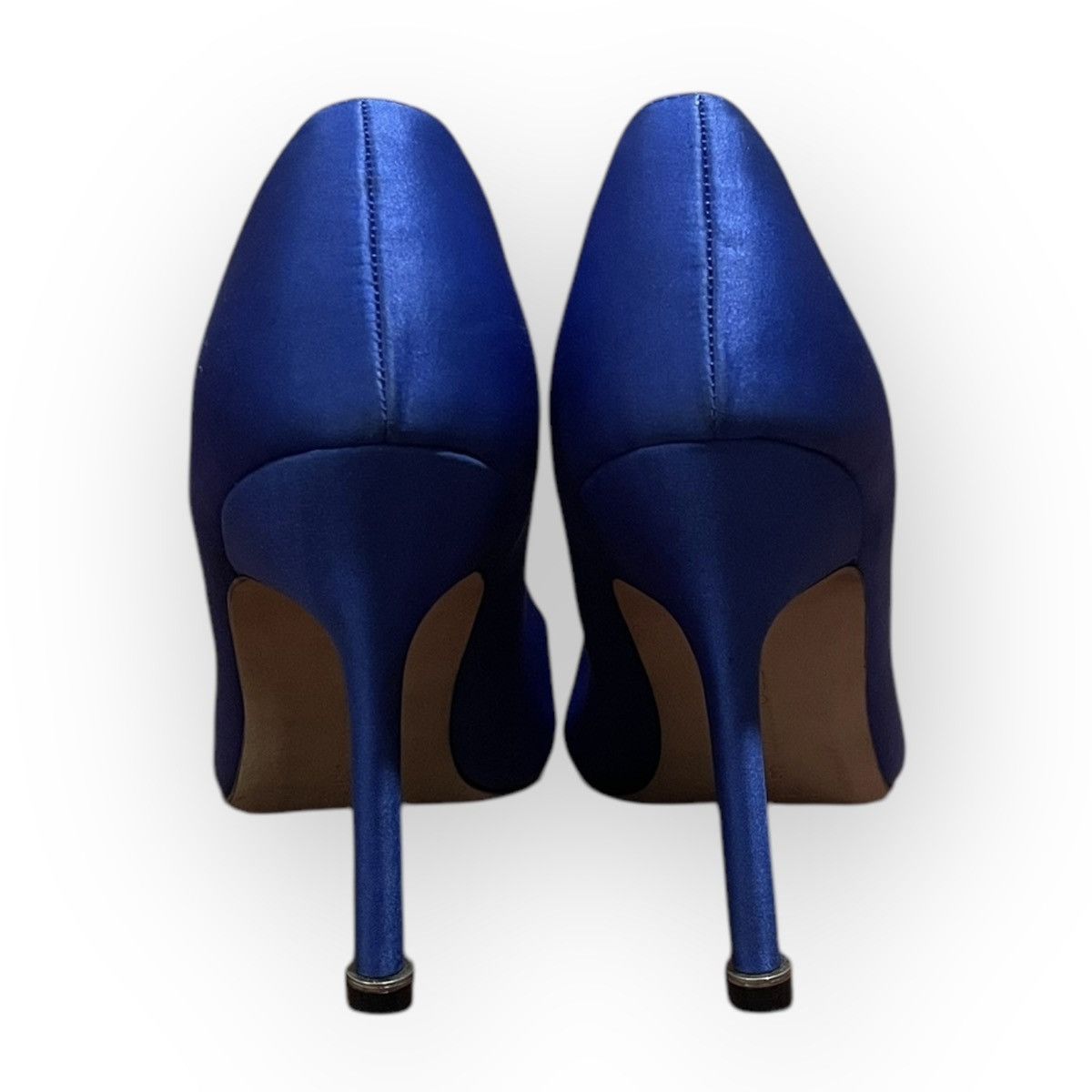 Manolo Blahnik Manolo Blahnik Hangisi 90 Heels Size US 7 / IT 37 - 8 Thumbnail