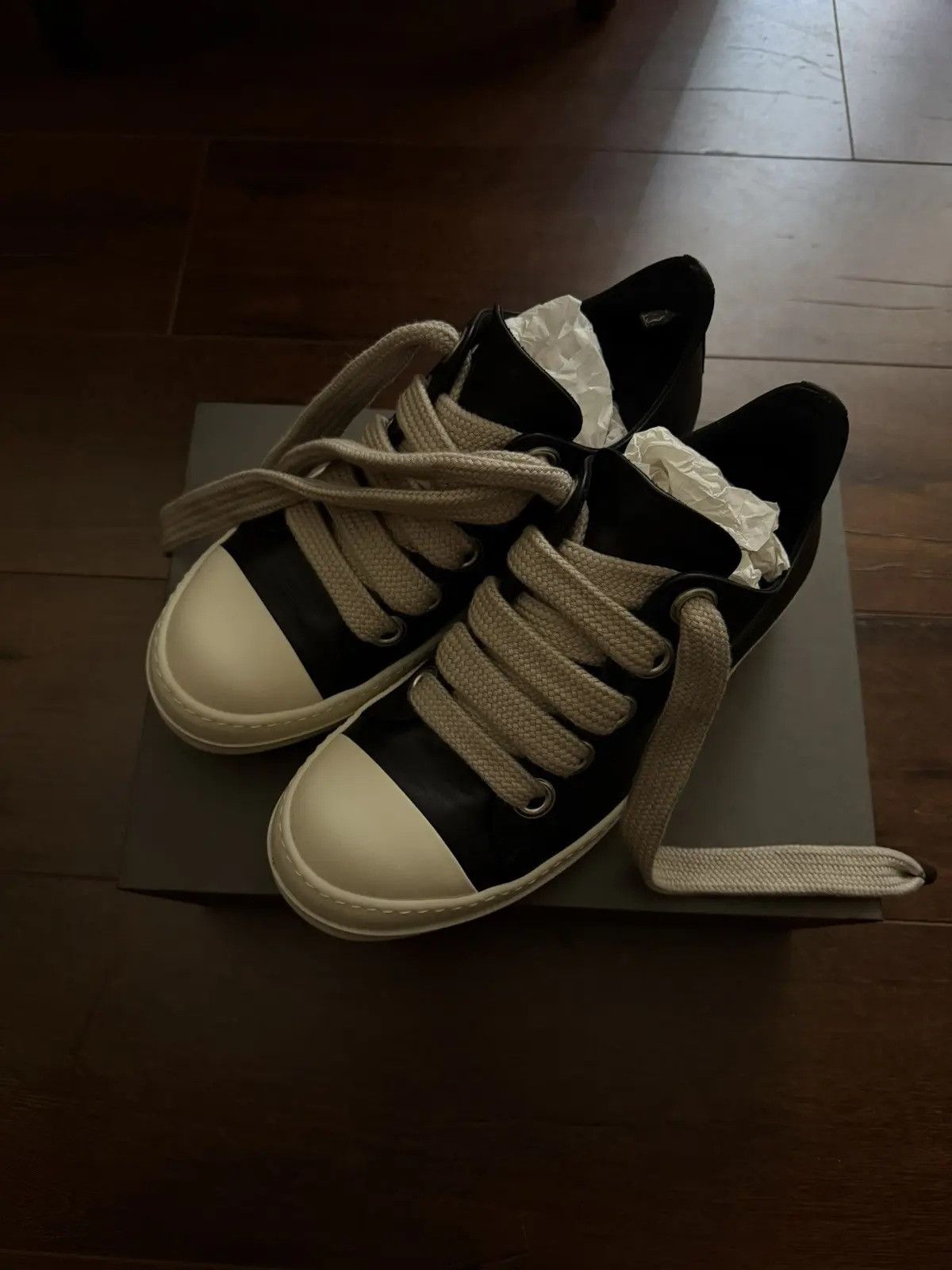 Rick Owens Rick Owens Jumbo Lace Low Sneakers Size US 10 / EU 43 - 2 Thumbnail