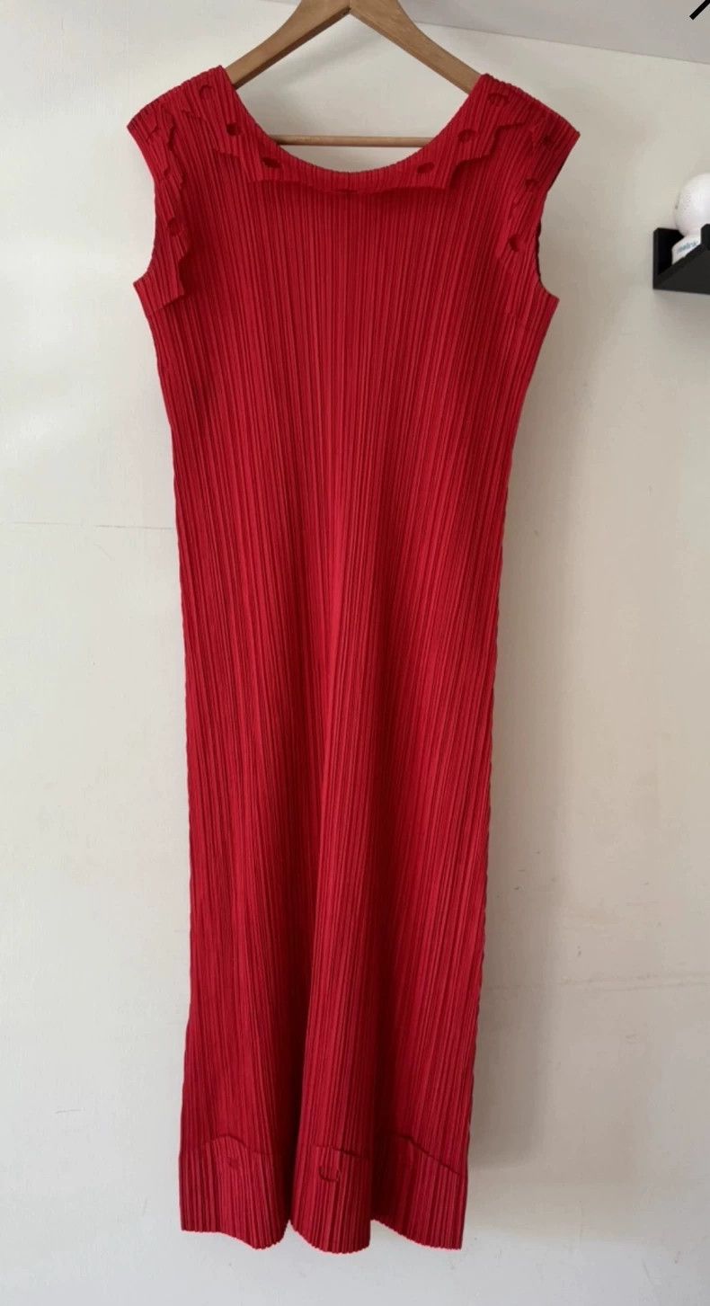 Issey Miyake Issey Miyake size:3 Red dress Size XS / US 0-2 / IT 36-38 - 2 Thumbnail