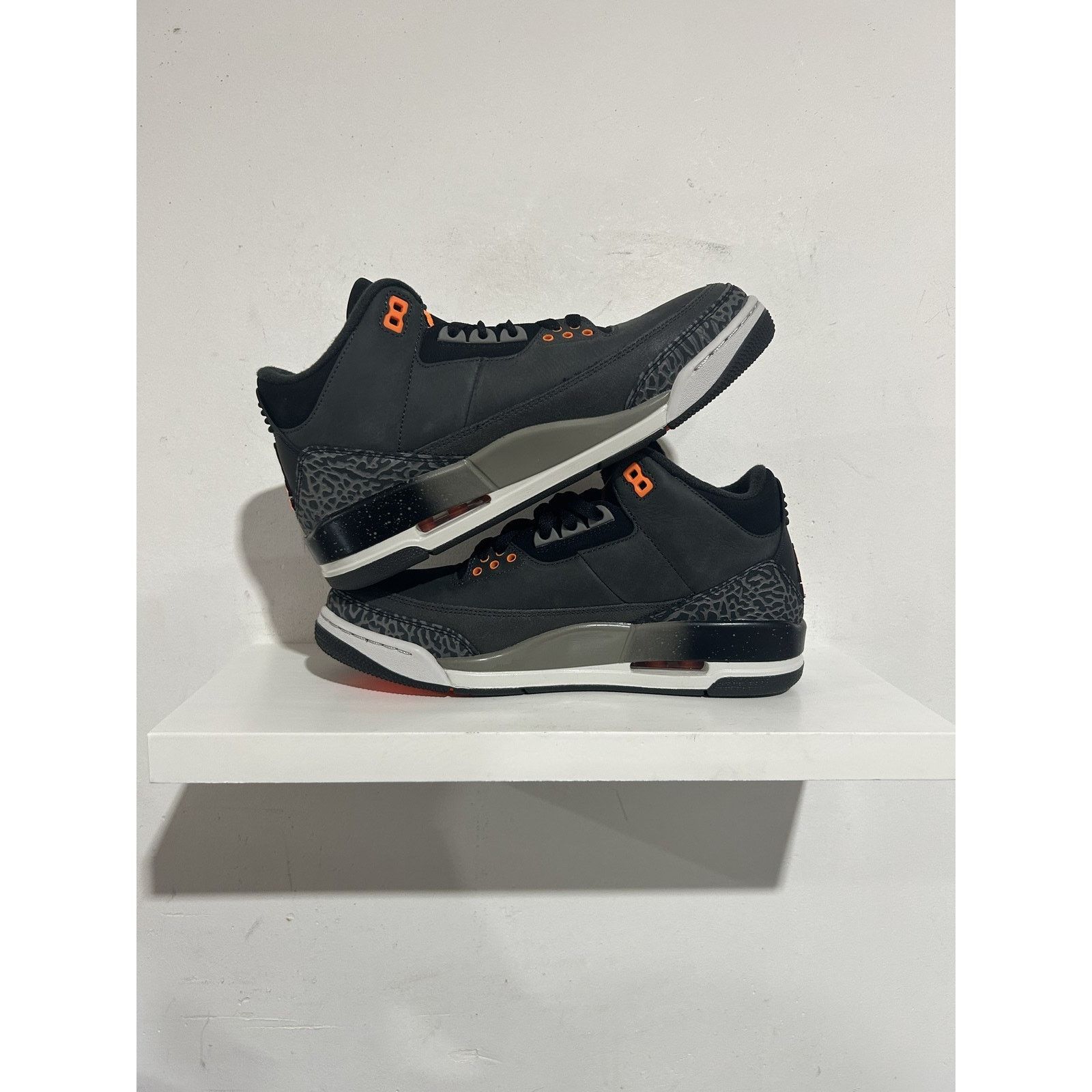 Nike NIKE JORDAN 3 FEAR SIZE 8.5 NEW Size US 8.5 / EU 41-42 - 2 Thumbnail