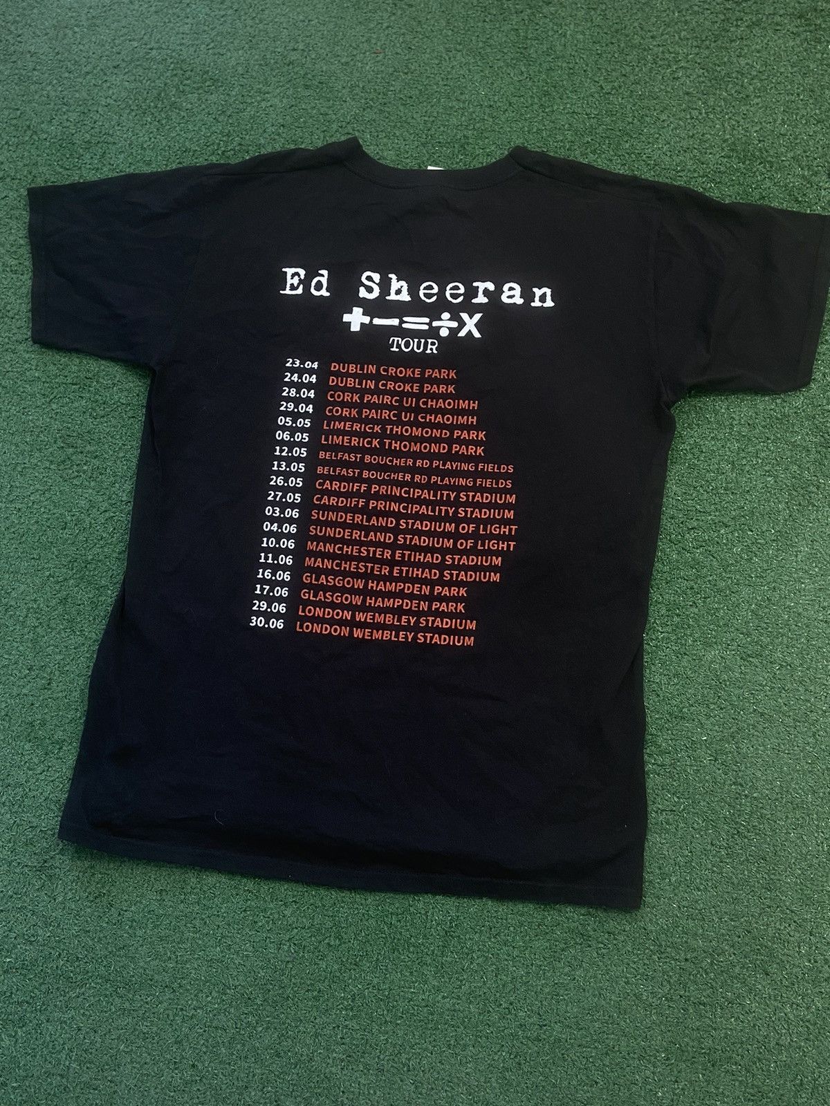 Band Tees Ed sheeran tee tshirt Size US M / EU 48-50 / 2 - 2 Thumbnail