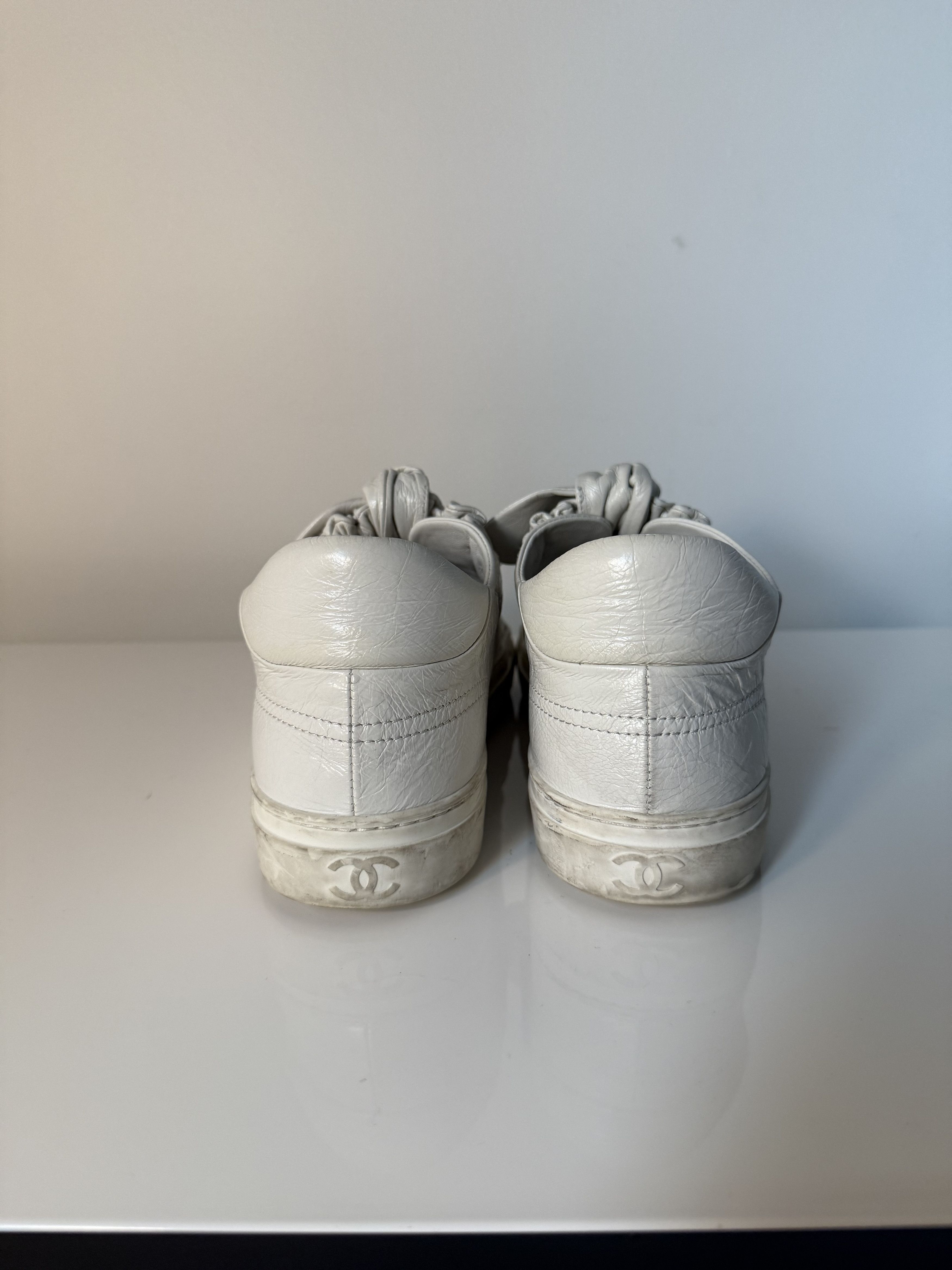 Chanel Chanel Tie Sneakers Size US 8 / IT 38 - 4 Thumbnail