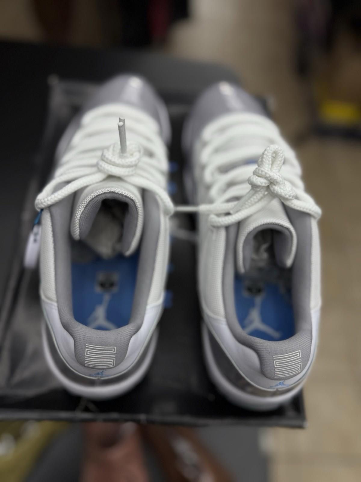 Jordan Brand Air Jordan 11 Retro Low Cement Grey White UNC Blue Size 13 Size US 13 / EU 46 - 4 Thumbnail