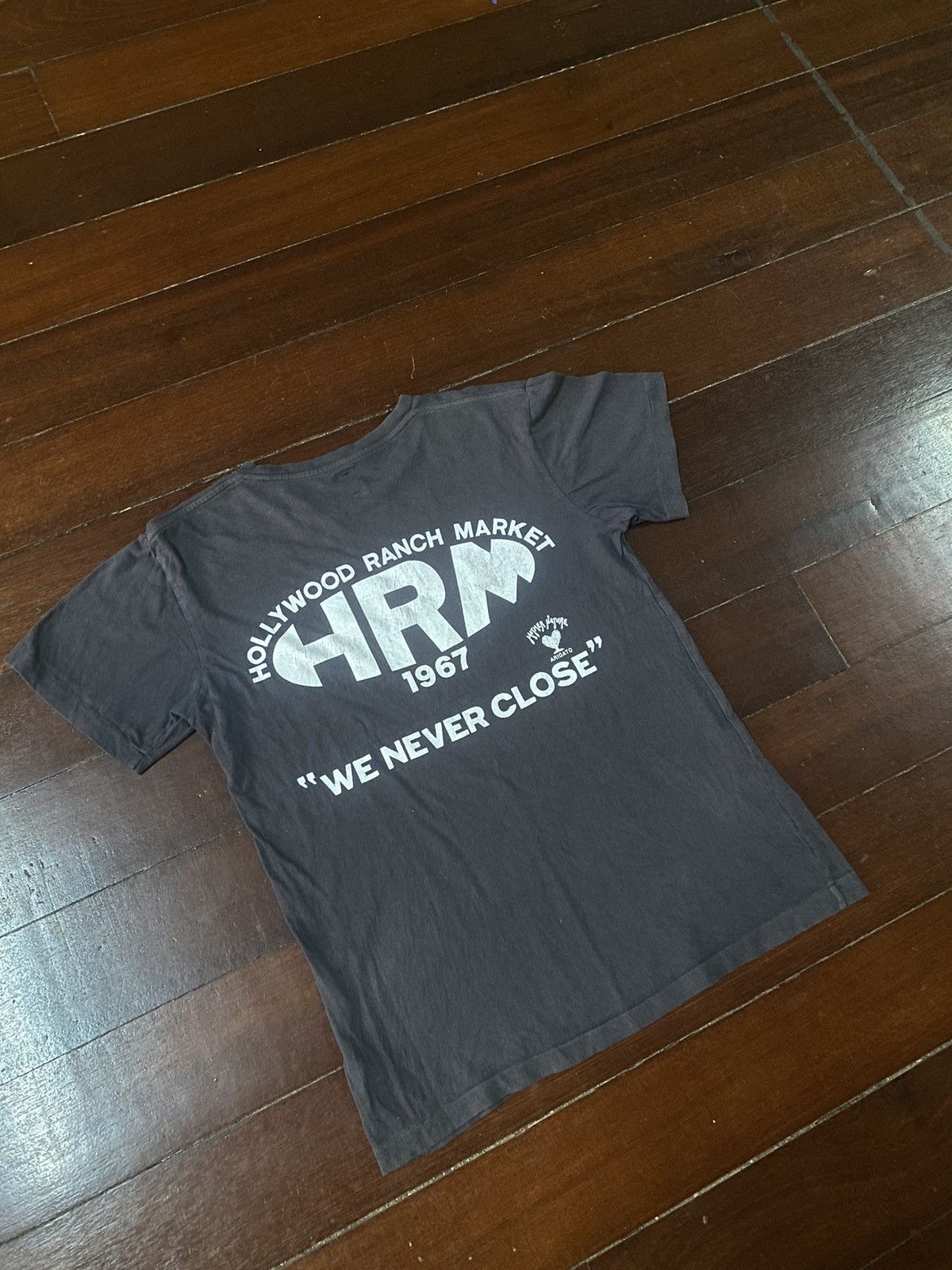 Blue Blue Japan Rare HR MARKET we never close Spell Out Japan Shirt Size US M / EU 48-50 / 2 - 6 Thumbnail