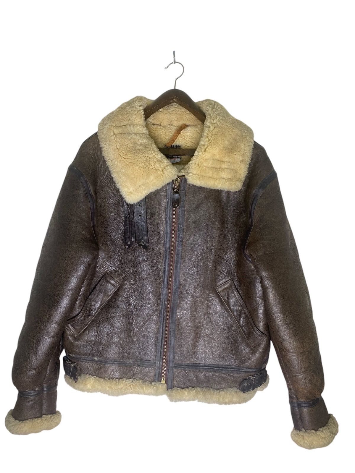 Avirex Vintage Avirex B-3 Sheepskin Flight Leather Jacket Shearling Size US L / EU 52-54 / 3 - 1 Thumbnail