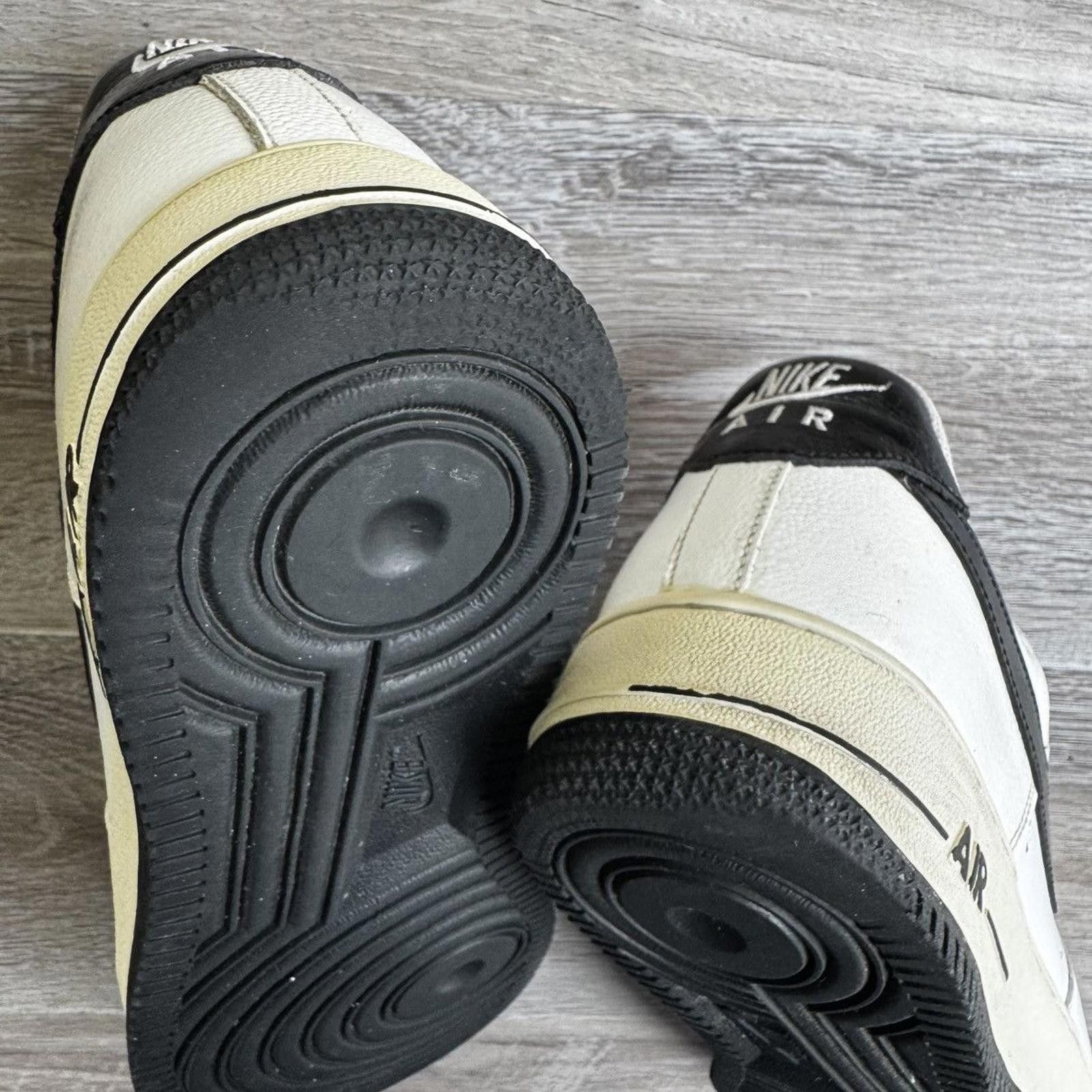 Nike NIKE • VNTG Air Force 1 '07 "White/Black" (10M) Size US 10 / EU 43 - 9 Thumbnail