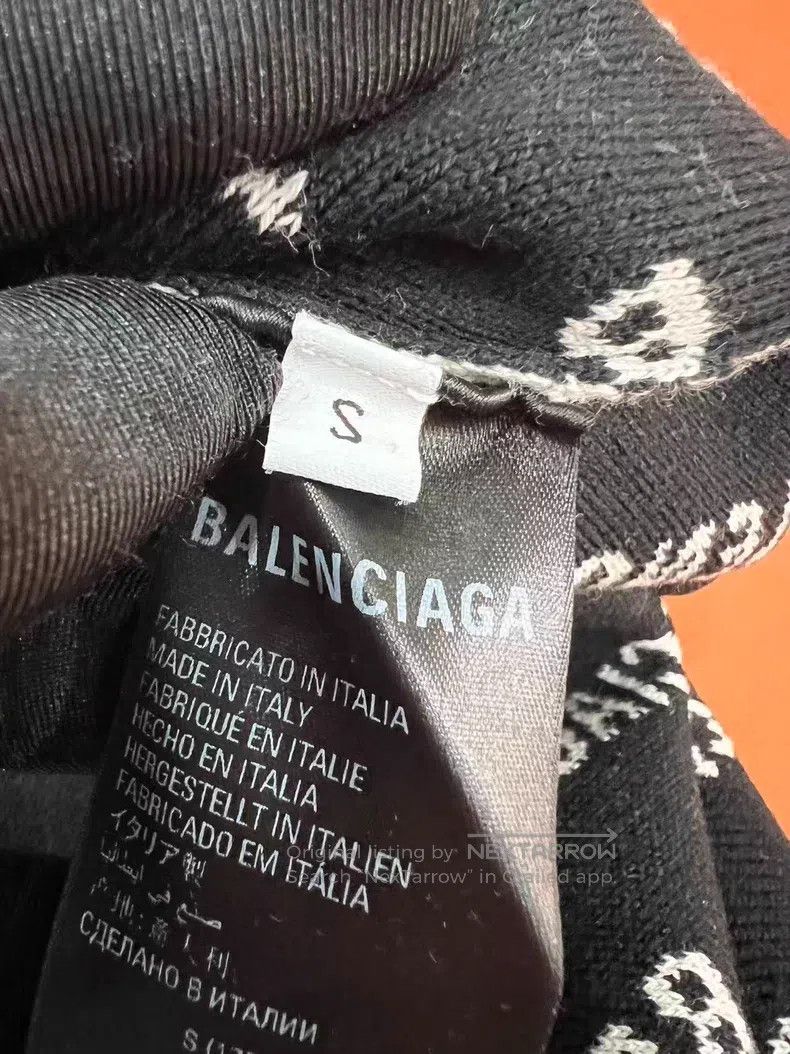 Balenciaga Balenciaga White Full Logo Long Sleeve Sweater Size US S / EU 44-46 / 1 - 4 Thumbnail