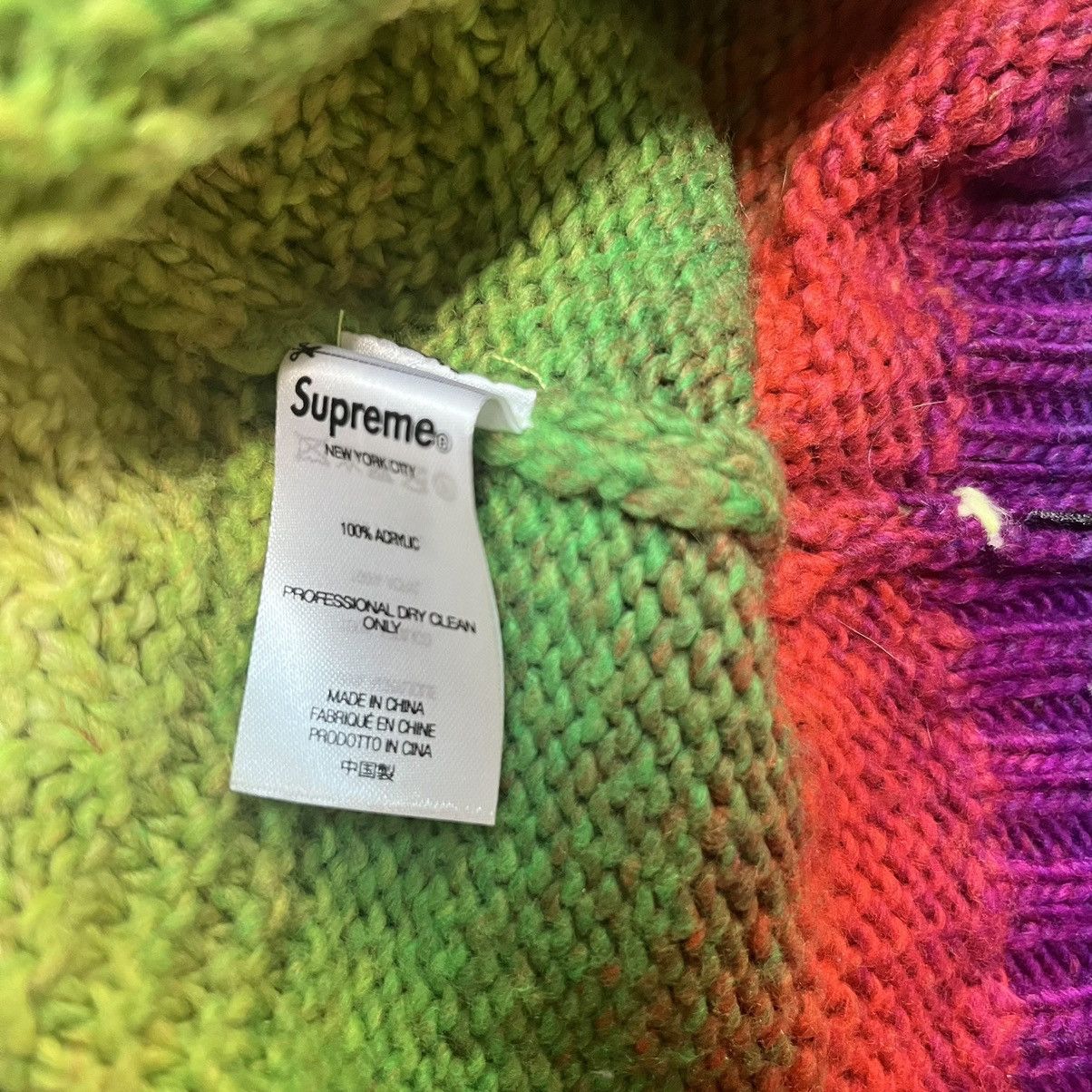 Supreme Gradient Stripe Sweater モーガン蔵人着用（supreme