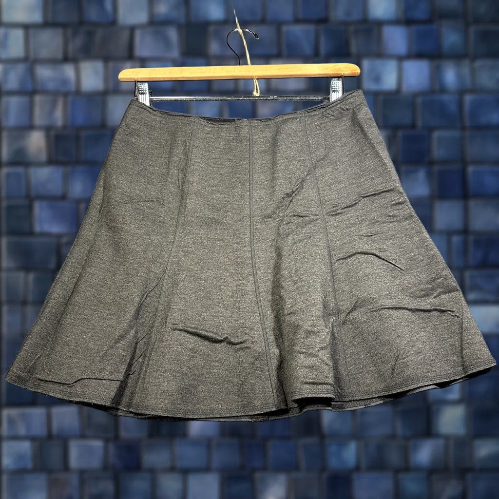 Ann Taylor Ann Taylor Skirt Women's 10 Charcoal Gray Knit Stretch Zipper A-Line Knee Length Size 32" / US 10 / IT 46 - 1 Thumbnail