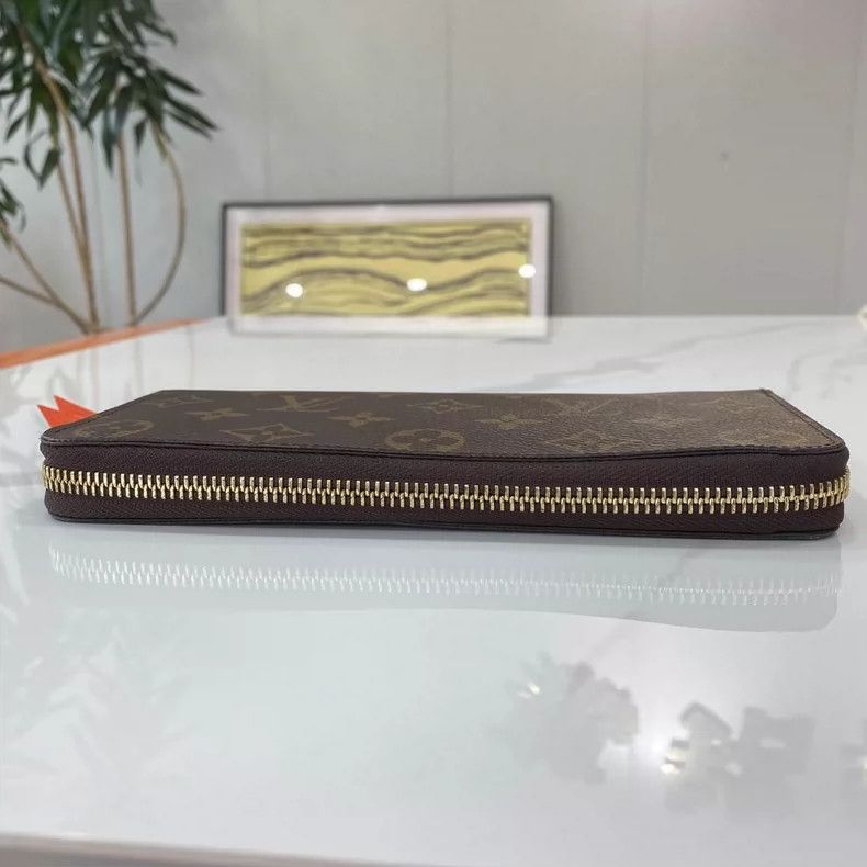 Louis Vuitton LV Clémence Monogram Zip Wallet for Women -2505 Size ONE SIZE - 5 Thumbnail