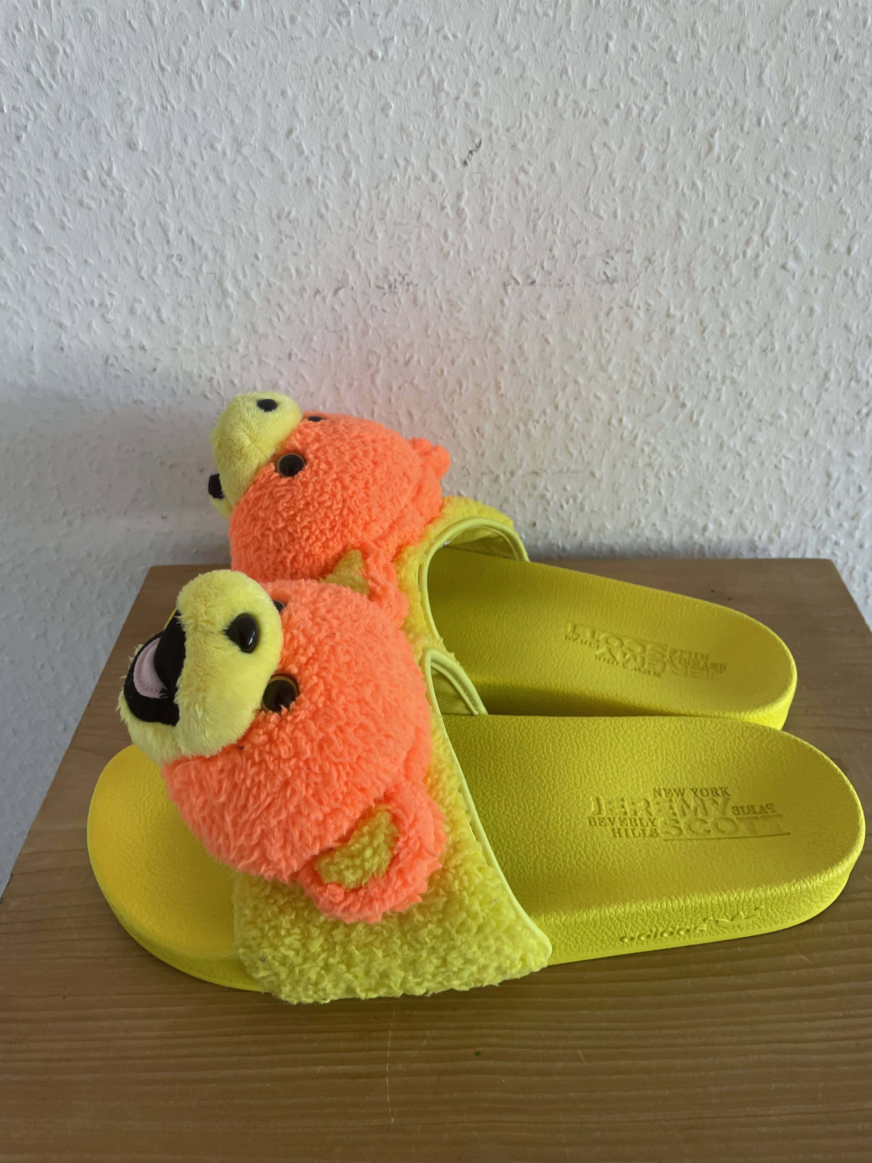 Adidas × Jeremy Scott Adilette Teddy Bear Slides Neon Size US 13 / EU 46 - 2 Thumbnail