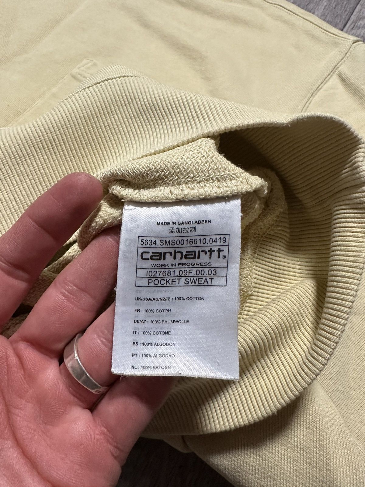 Carhartt × Carhartt Wip × Vintage Vintage Carhartt Distressed Faded Pocket Crewneck Sweat Size US M / EU 48-50 / 2 - 5 Thumbnail