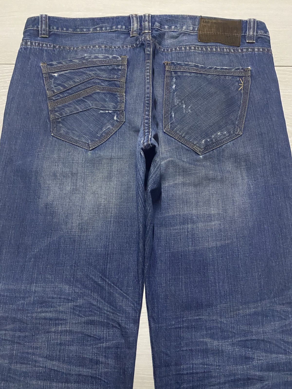 Lee × Vivienne Westwood Vintage Lee Cooper Whisker Faded Wash Distressed Jeans Size US 38 / EU 54 - 4 Thumbnail