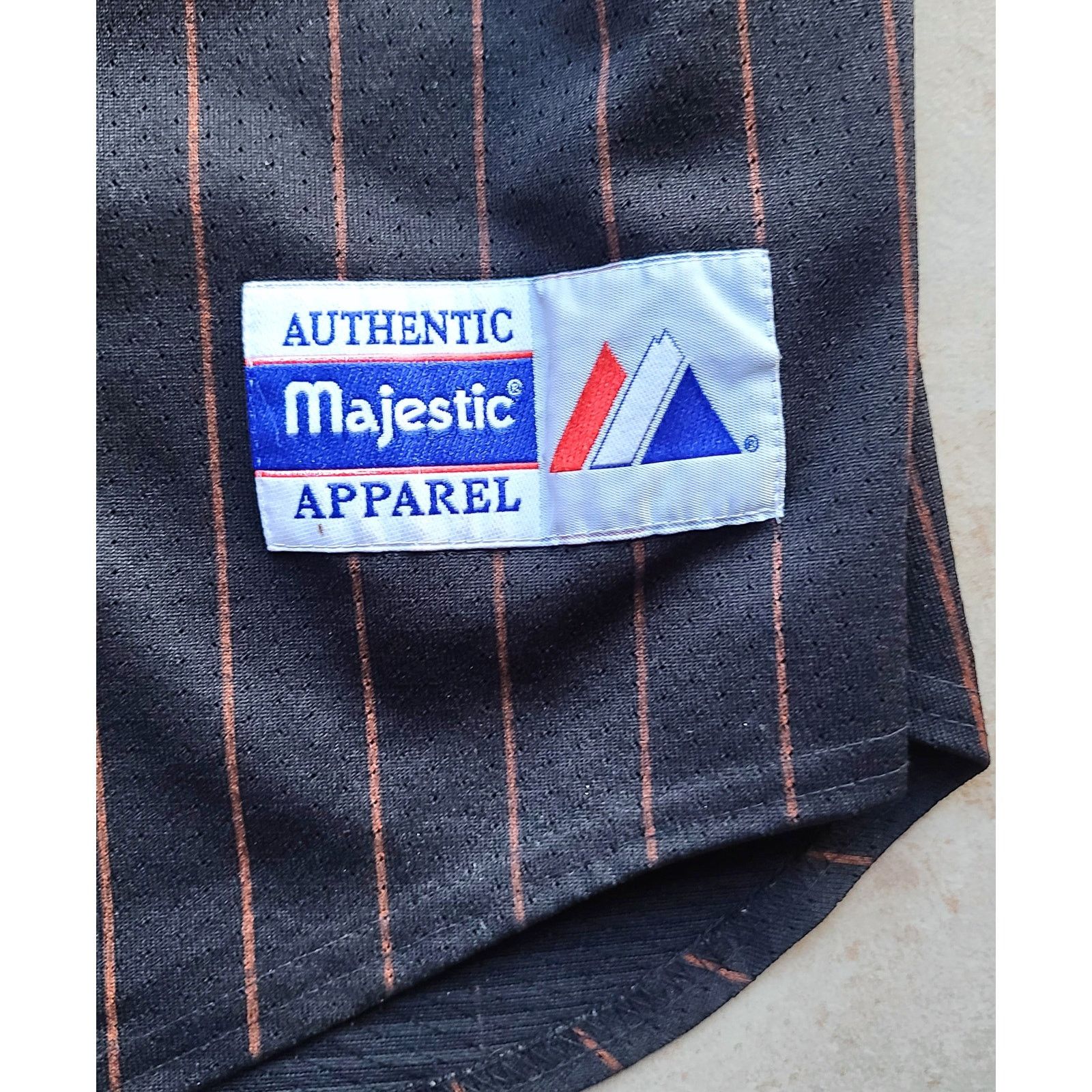 Majestic × NCAA Texas Longhorns 90s baseball Pinstripe jersey L NCAA vintage Size US L / EU 52-54 / 3 - 6 Thumbnail