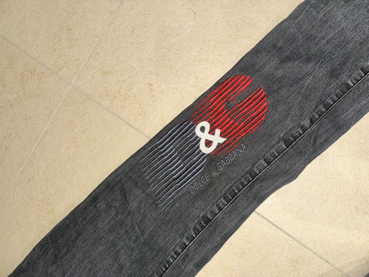 Dolce & Gabbana Dolce & Gabbana Embroidered Graphic Jeans Size US 32 / EU 48 - 8 Thumbnail