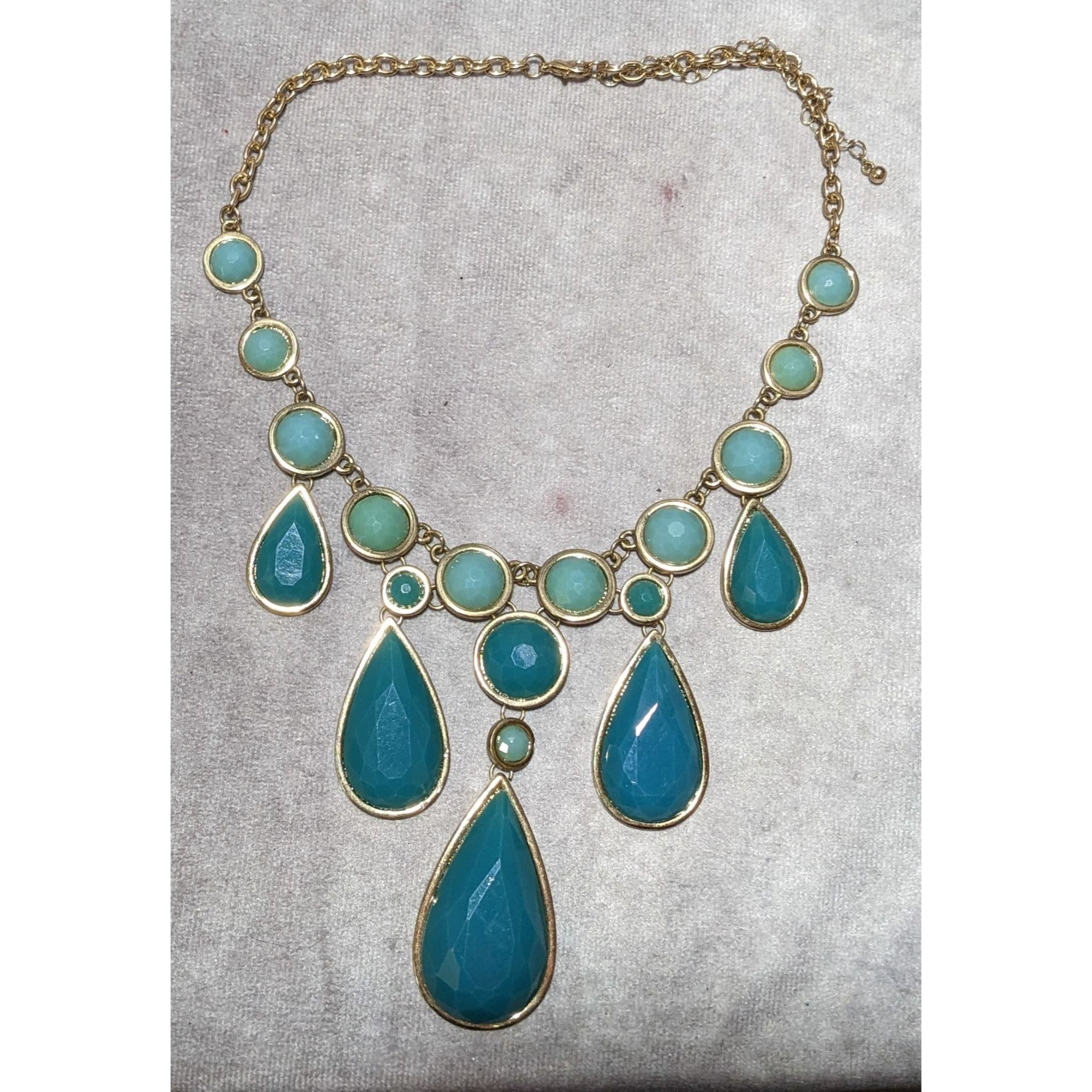 Other Teal Glam Faceted Teardrop Statement Necklace Size ONE SIZE - 5 Thumbnail