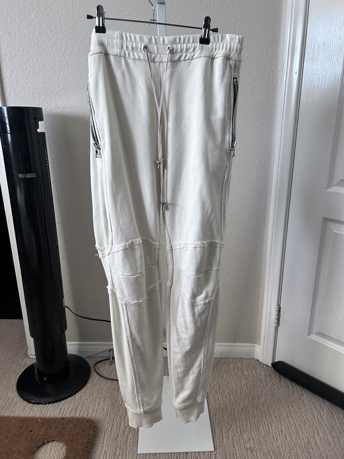 Balmain Balmain sweatpants Size US 34 / EU 50 - 1 Thumbnail
