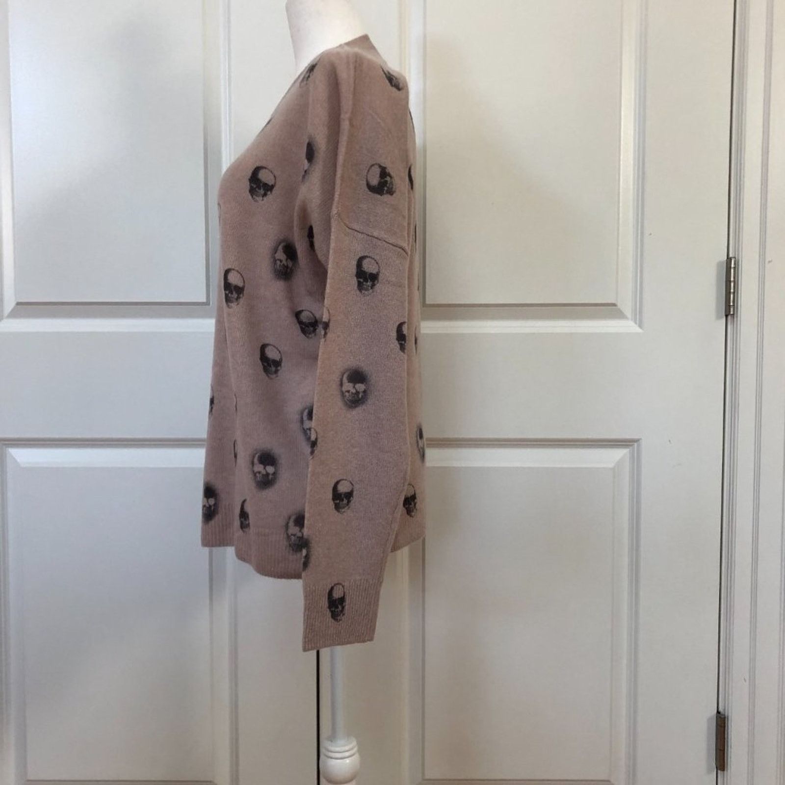360Cashmere SKULL PRINT CASHMERE SWEATER from 360 cashmere Size XS / US 0-2 / IT 36-38 - 2 Thumbnail