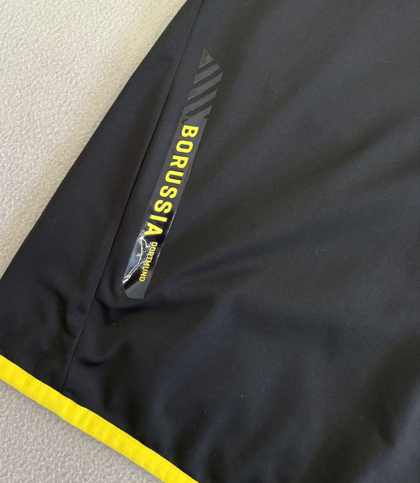 Puma Borussia Dortmund 2015/2016 Puma Football Sweatshirt Small Size US S / EU 44-46 / 1 - 13 Thumbnail