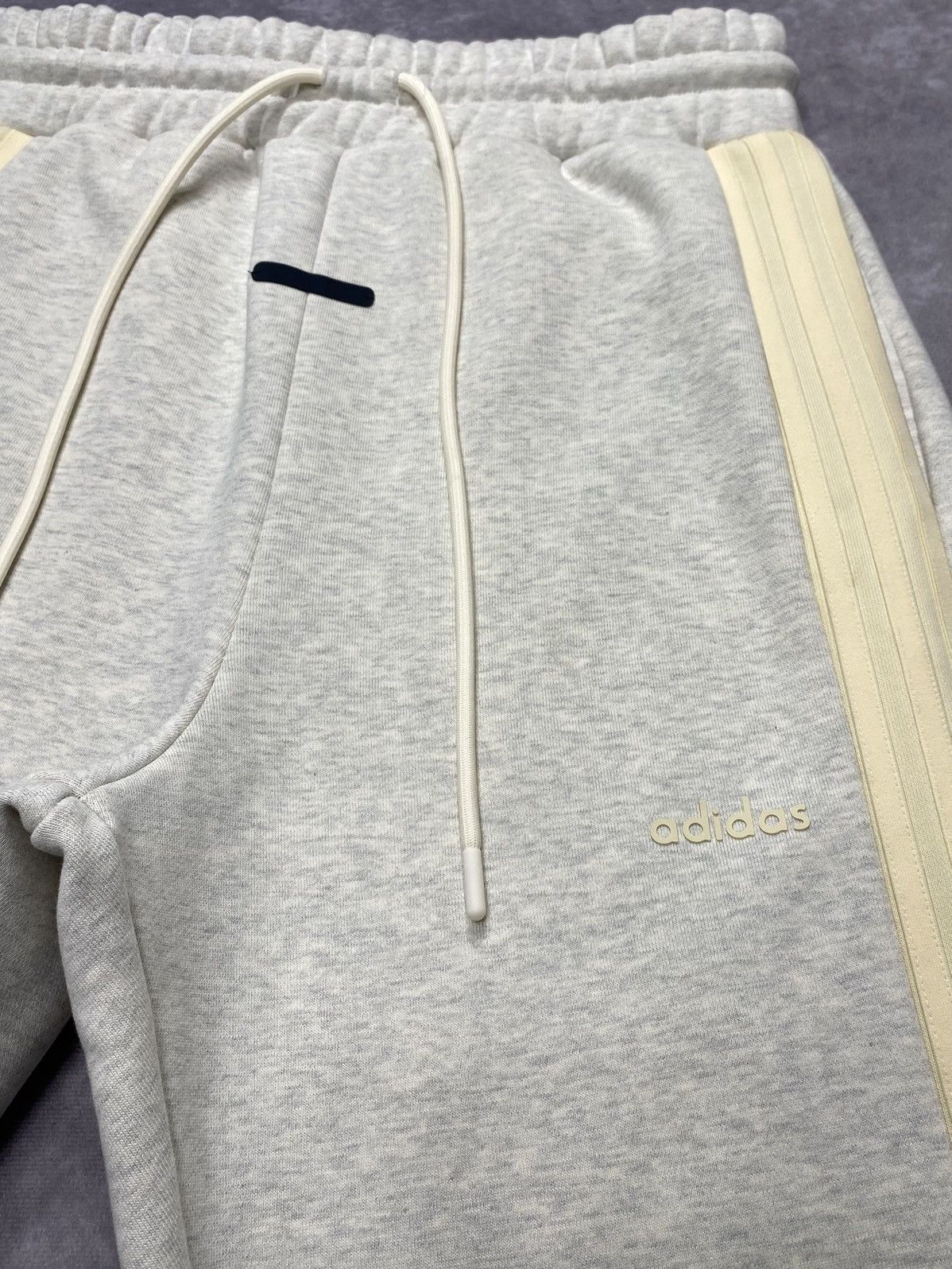 Adidas × Fear of God Adidas x Fear of God Athletics Pants Seasame Size US 30 / EU 46 - 2 Thumbnail