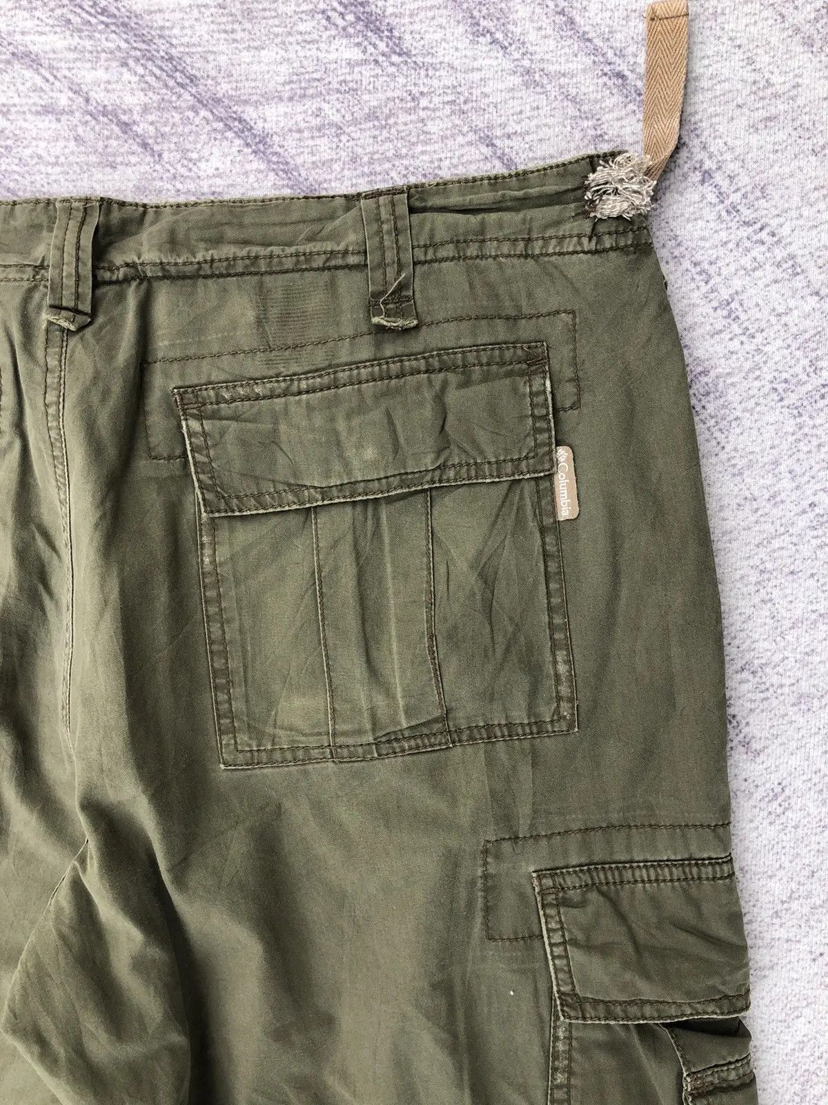 Japanese Brand Columbia Green Cargo Multi-Pocket Tectical Pants Size US 33 - 20 Thumbnail