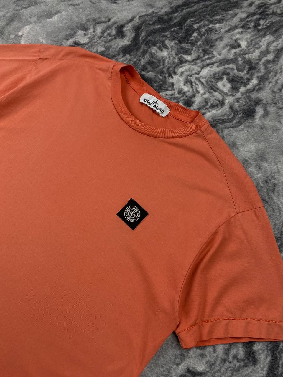 Stone Island Stone Island Patch Logo T Shirt Men Size L Size US L / EU 52-54 / 3 - 2 Thumbnail