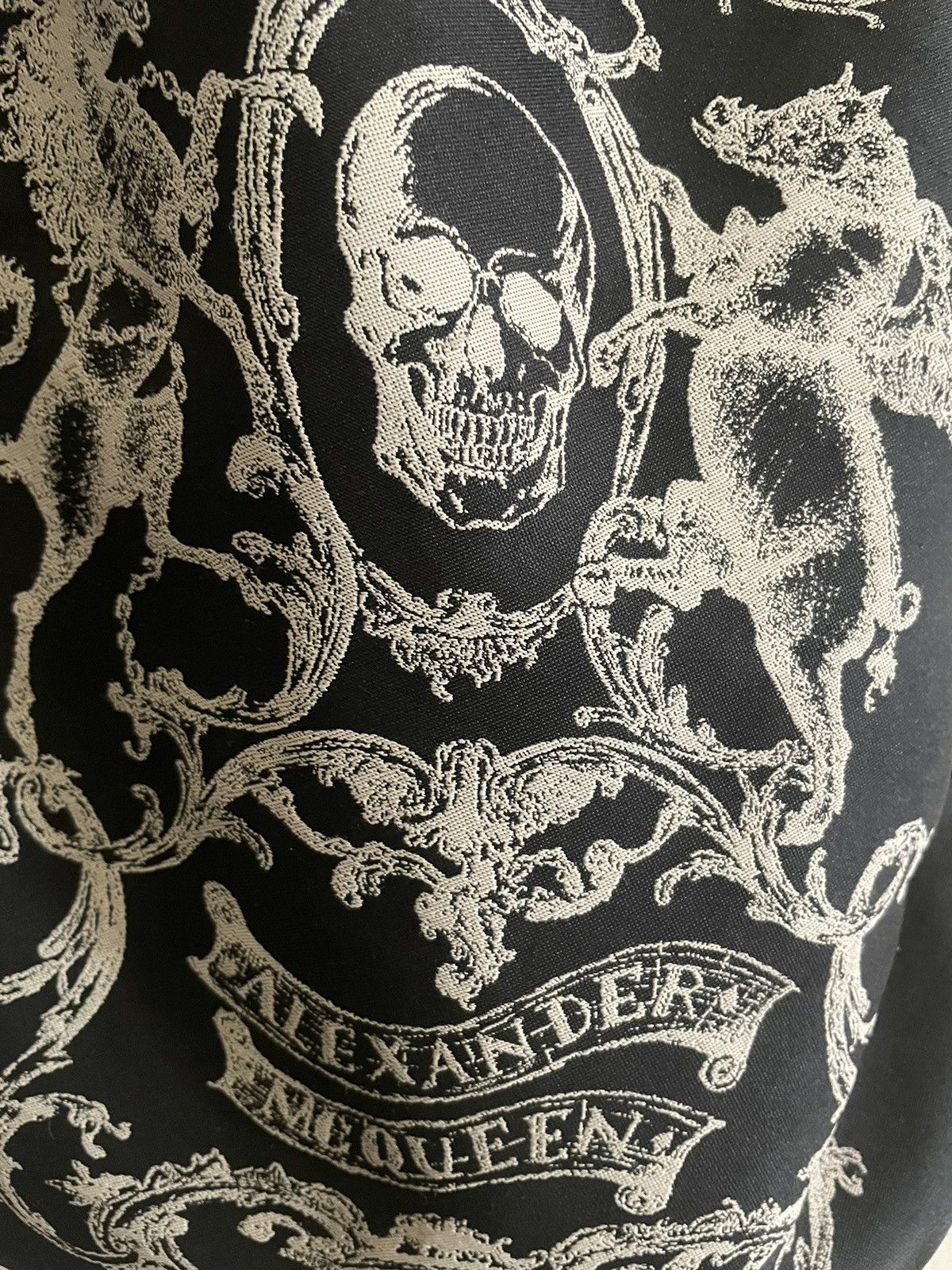Alexander McQueen Alexander McQueen AW17 Embroidered Skull Backpack Size ONE SIZE - 3 Thumbnail