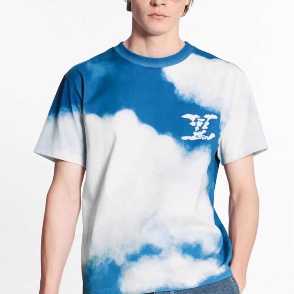Louis Vuitton LV "Heaven on Earth" Blue Sky Print T-Shirt M Size US M / EU 48-50 / 2 - 6 Thumbnail