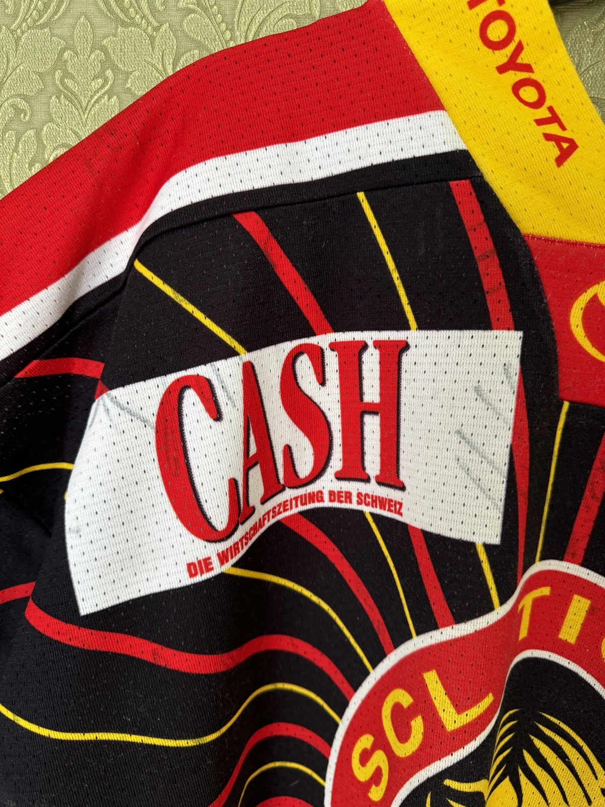 Vintage Vintage SCL Tigers retro Ice Hockey Jersey with autographs Size US XL / EU 56 / 4 - 11 Thumbnail