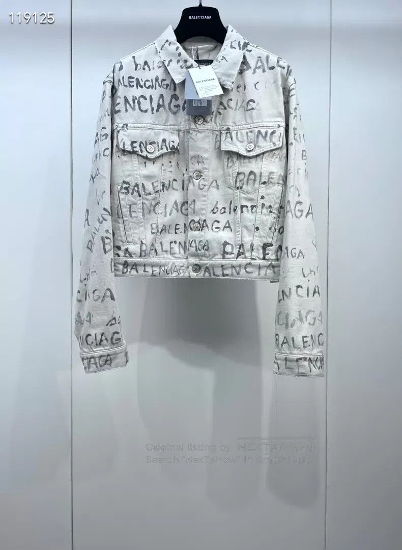Balenciaga Balenciaga Best-Selling Distressed Graffiti Letter Printed Size US XS / EU 42 / 0 - 1 Thumbnail