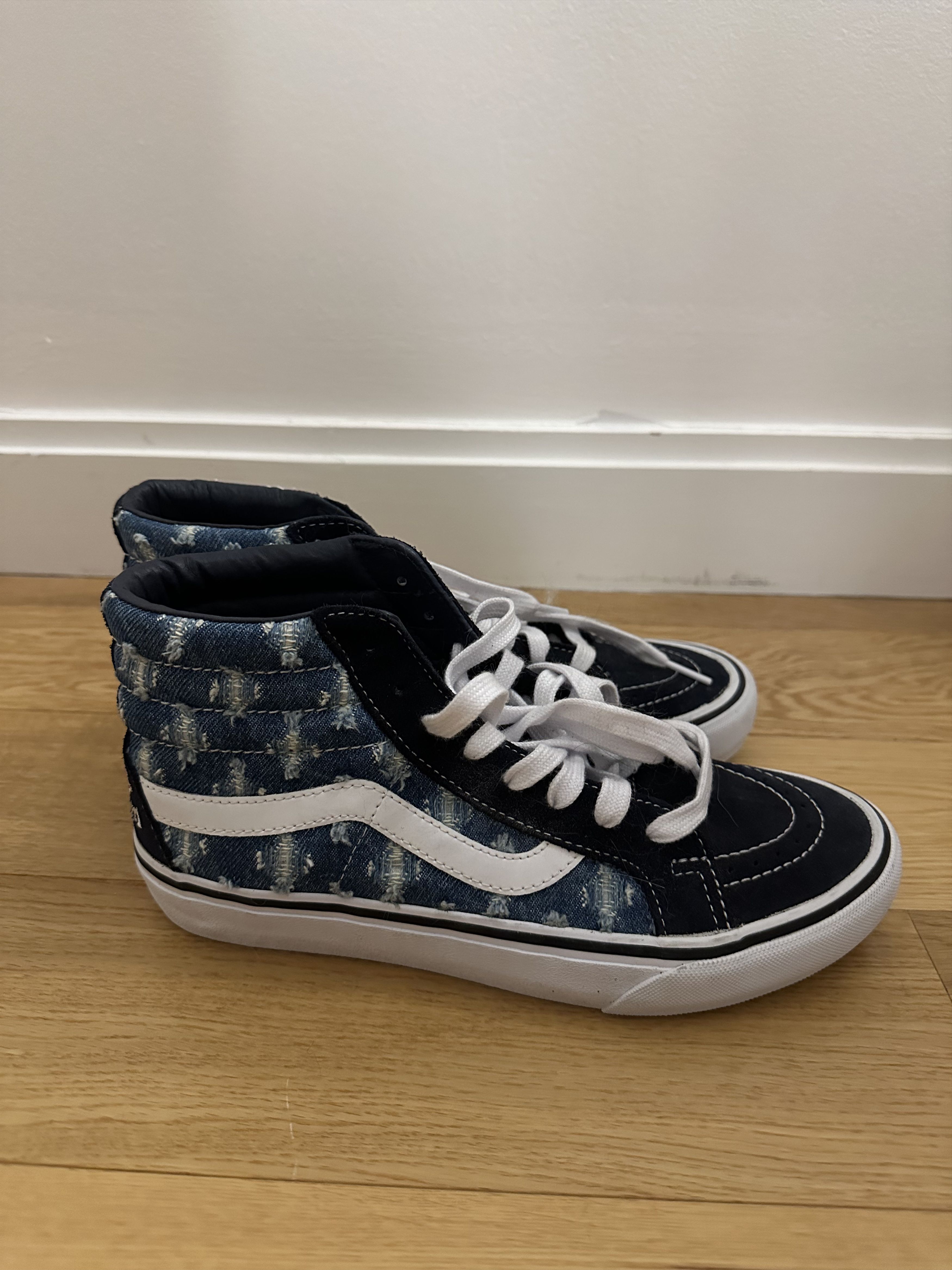 Supreme × Vans Sk8-Hi "Blue Hole Punch Denim" Size US 8 / EU 41 - 1 Thumbnail